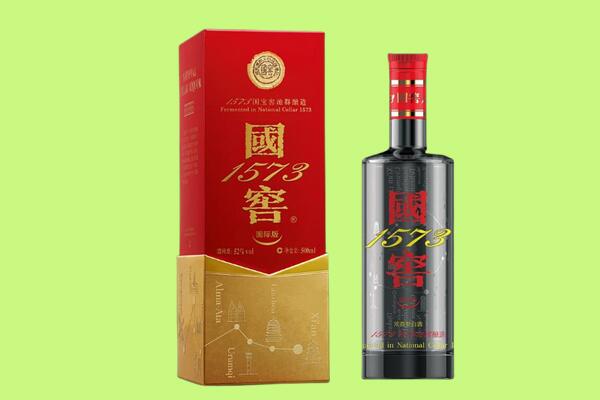重庆石柱县回收国窖1573.jpg